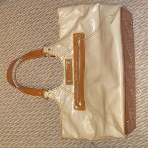 Women's handbag